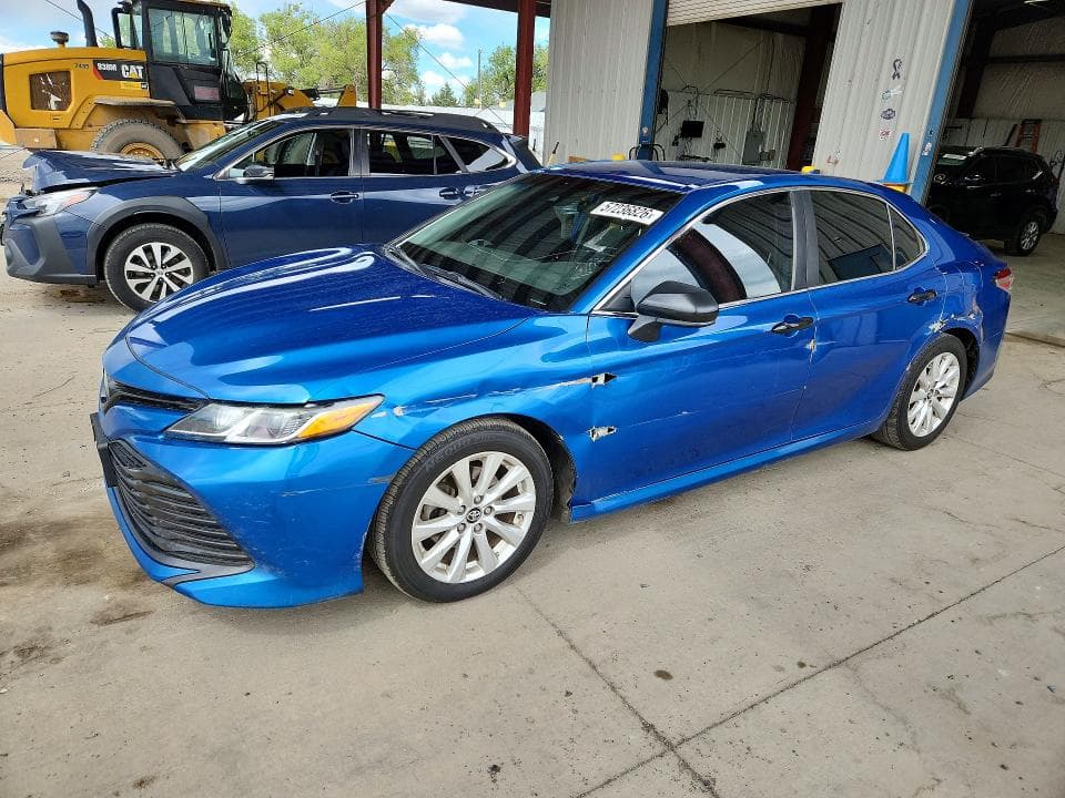 2019 TOYOTA CAMRY LE - 1