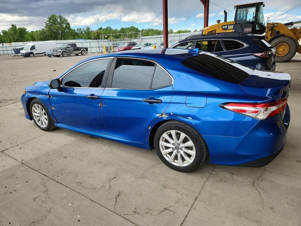 2019 TOYOTA CAMRY LE 2