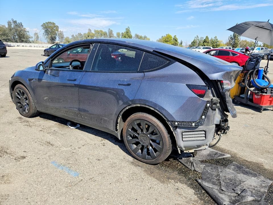 2023 TESLA MODEL Y 2