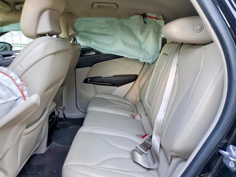 2018 LINCOLN MKC PREMIERE 11