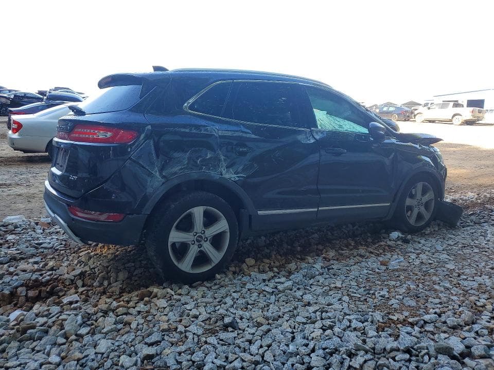 2018 LINCOLN MKC PREMIERE 3