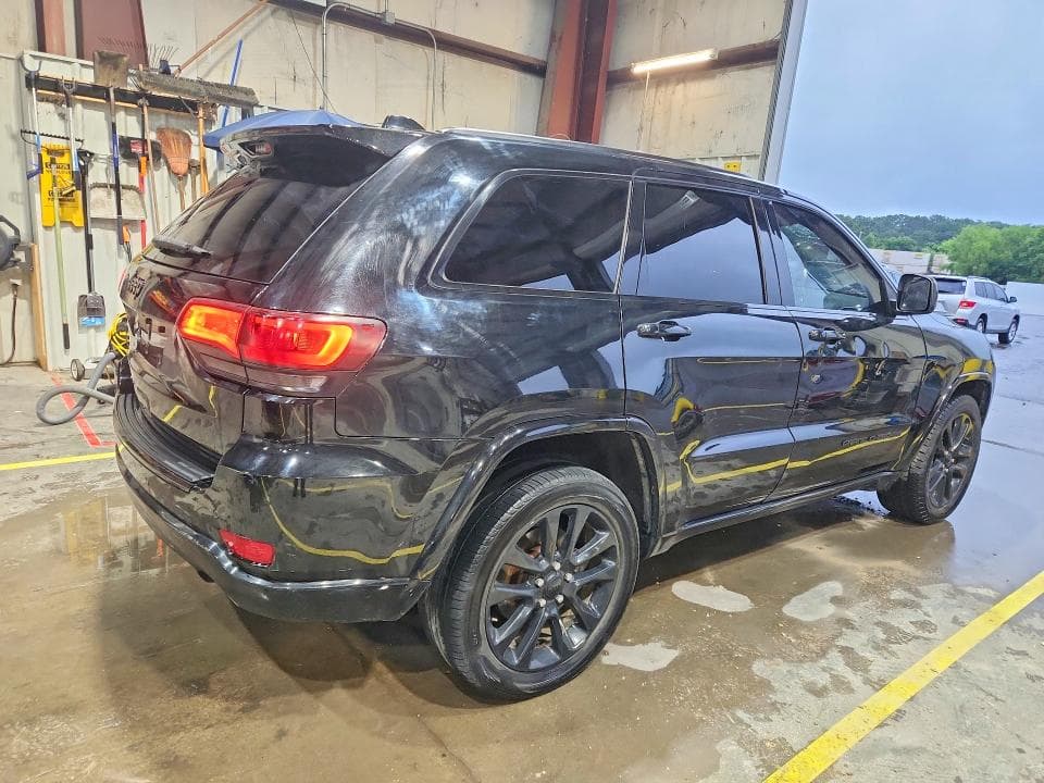 2018 JEEP GRAND CHEROKEE LAREDO 3