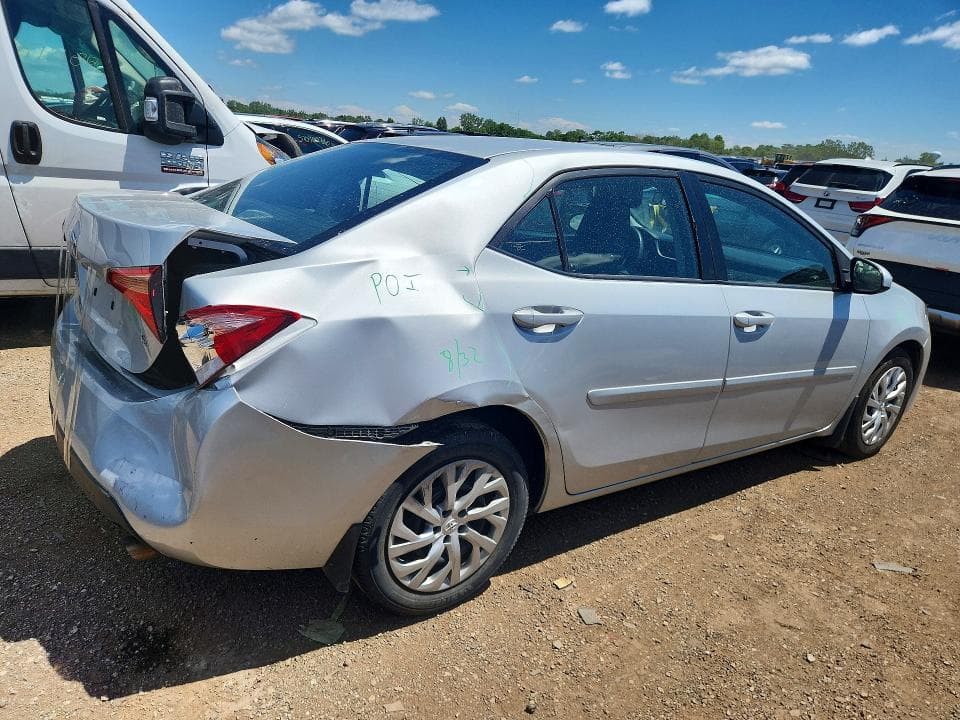 2019 TOYOTA COROLLA LE LE 3