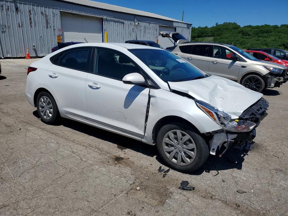 2022 HYUNDAI ACCENT SE 4