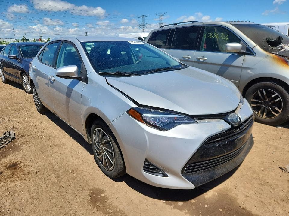 2017 TOYOTA COROLLA LE 4