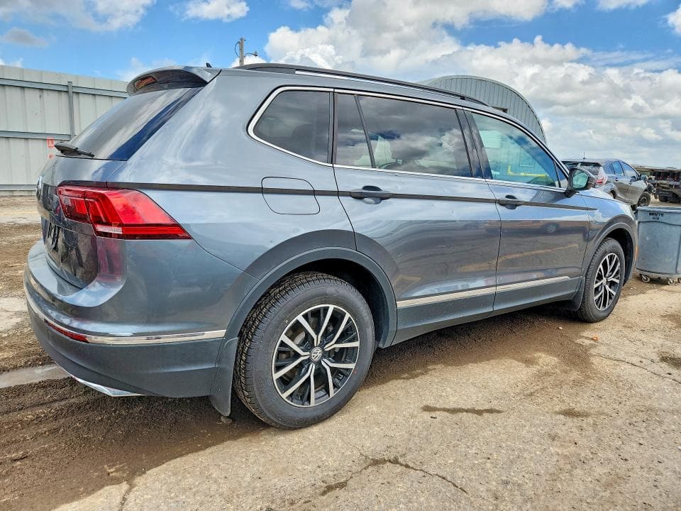 2021 VOLKSWAGEN TIGUAN SE SE 3