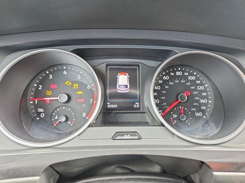 2021 VOLKSWAGEN TIGUAN SE SE 9