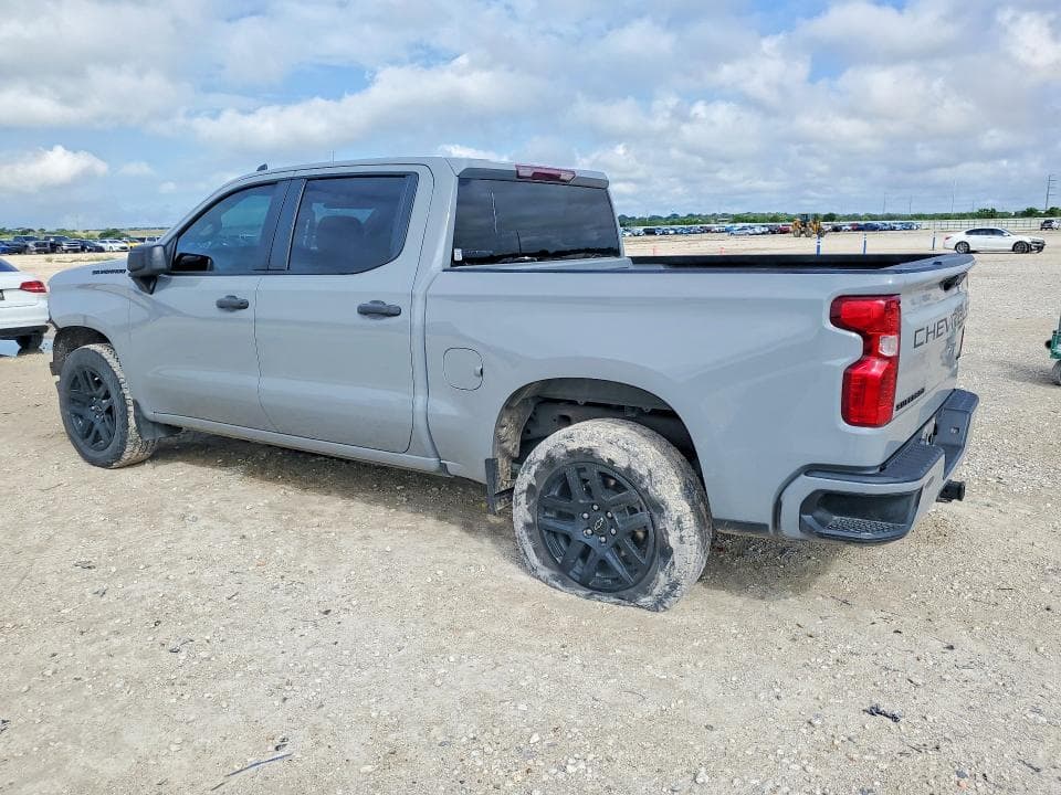2024 CHEVROLET SILVERADO C1500 CUSTOM 2
