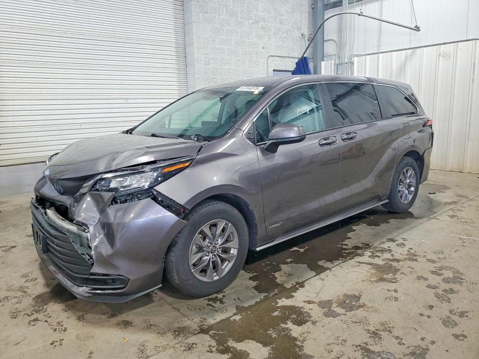 2021 TOYOTA SIENNA LE LE - 1