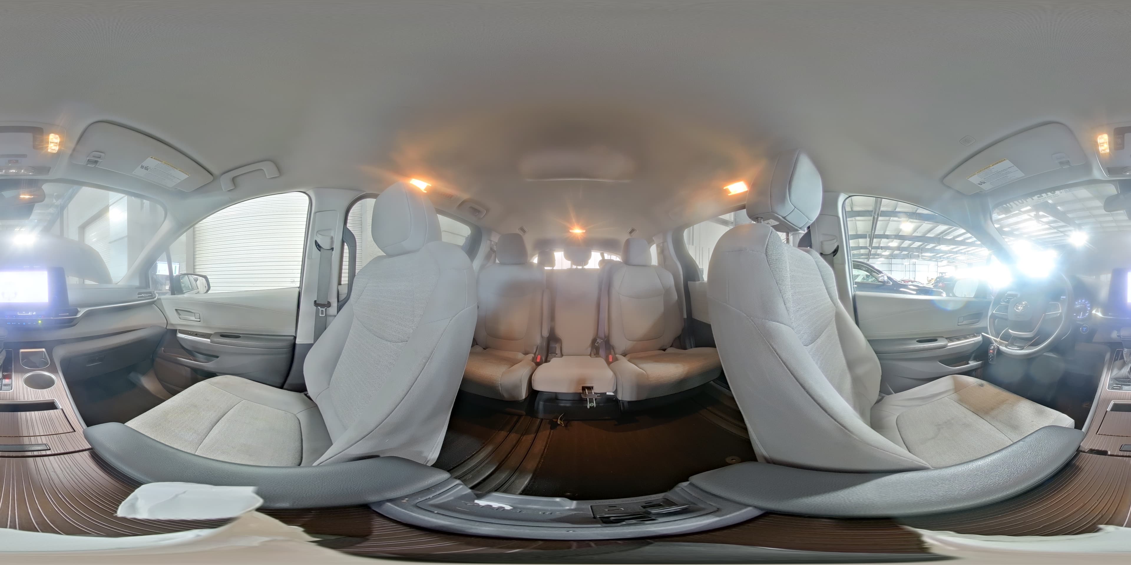 2021 TOYOTA SIENNA LE LE 15