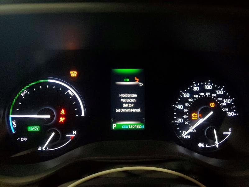 2021 TOYOTA SIENNA LE LE 9