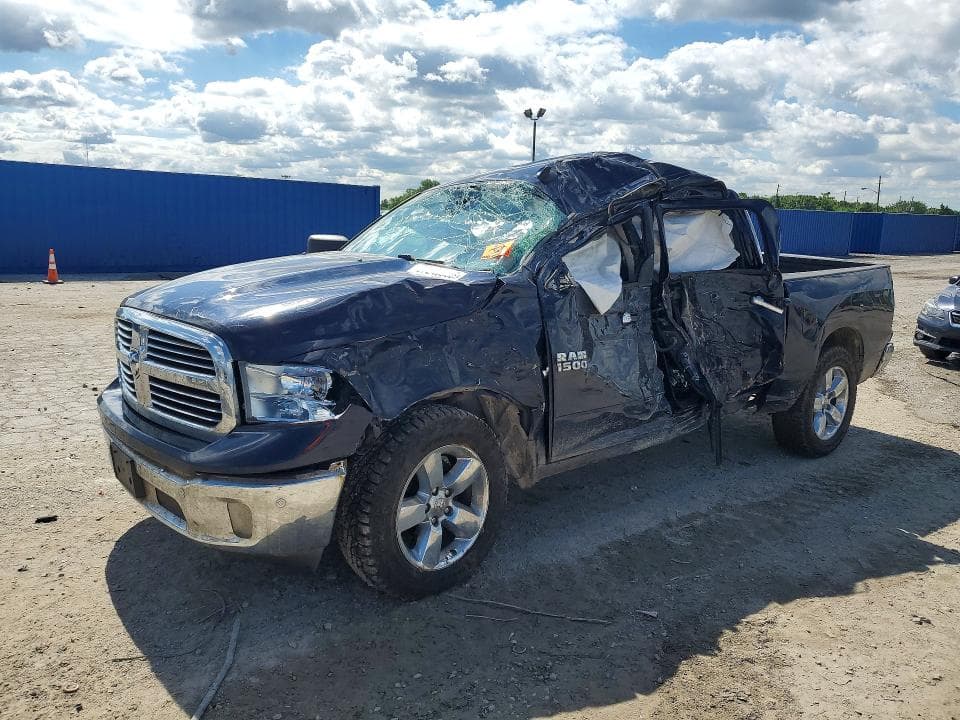 2016 RAM 1500 SLT 1
