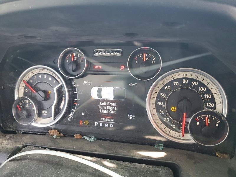 2016 RAM 1500 SLT 9
