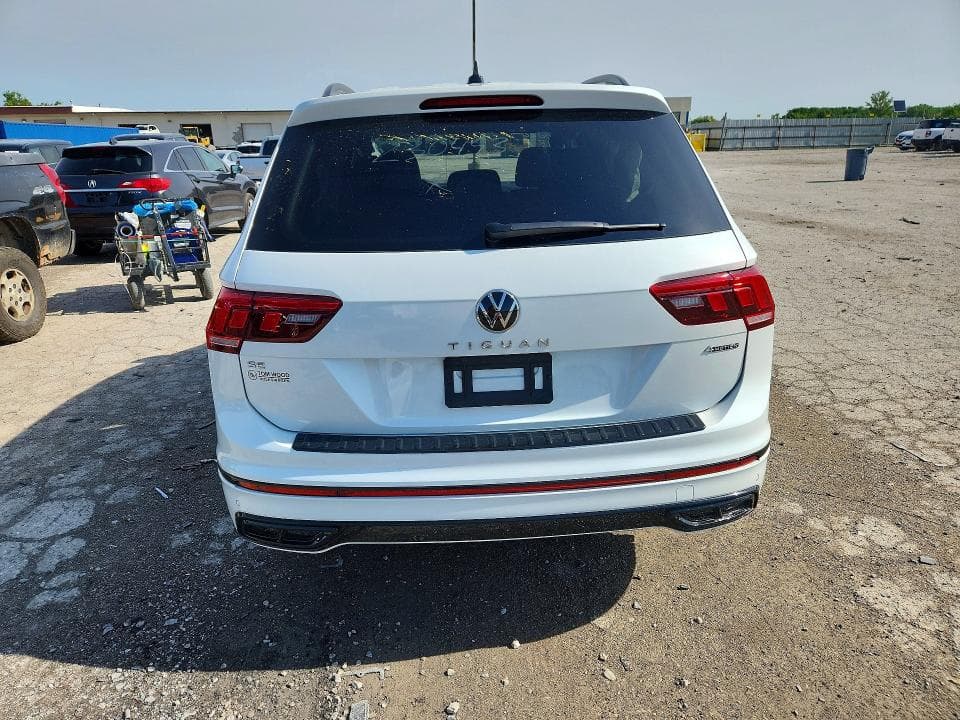 2024 VOLKSWAGEN TIGUAN SE R-LINE BLACK 6