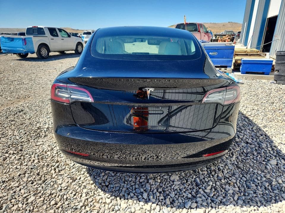 2018 TESLA MODEL 3 6