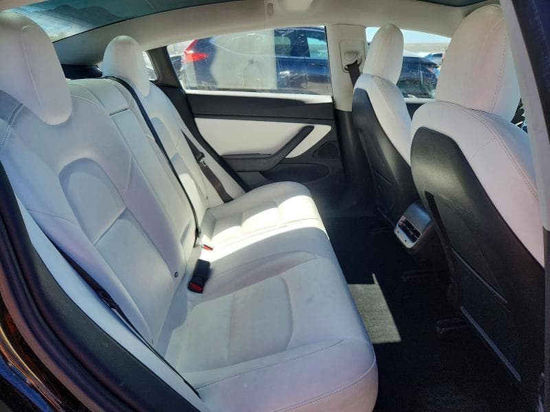 2018 TESLA MODEL 3 10