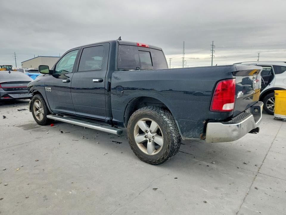 2017 RAM 1500 SLT 2