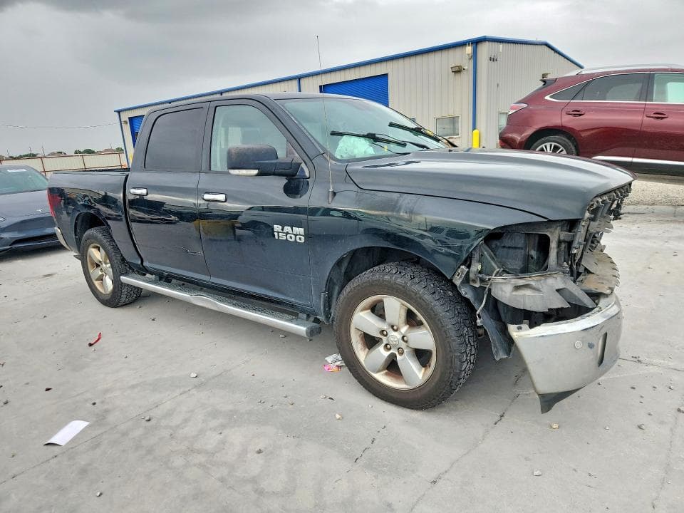 2017 RAM 1500 SLT 4