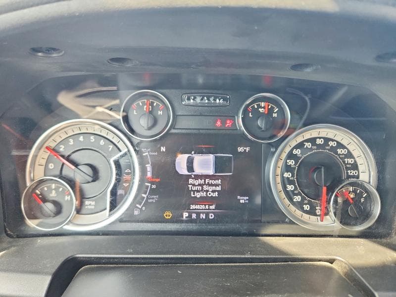 2017 RAM 1500 SLT 9
