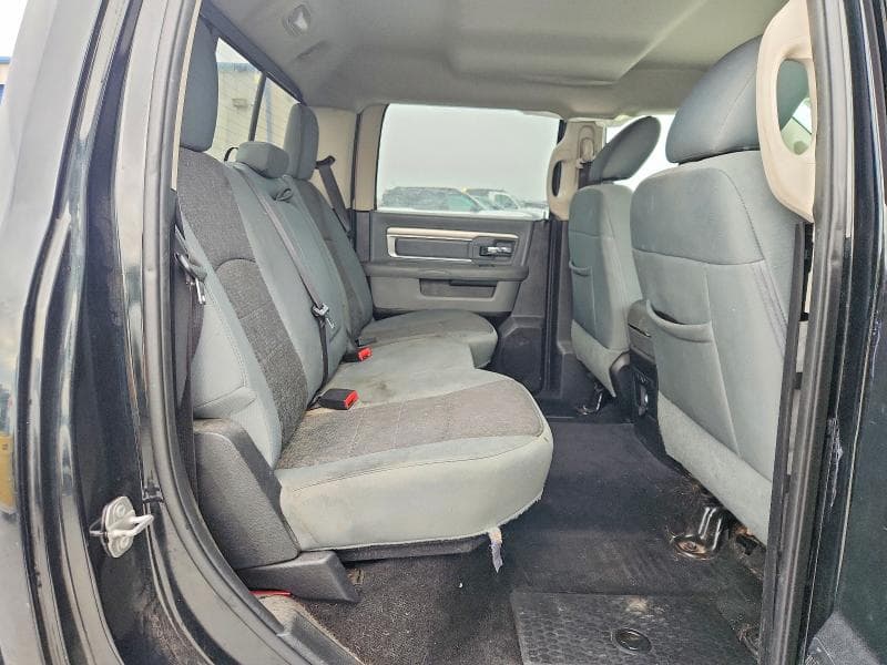2017 RAM 1500 SLT 10