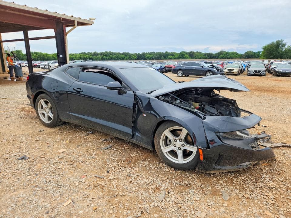2019 CHEVROLET CAMARO LS 4