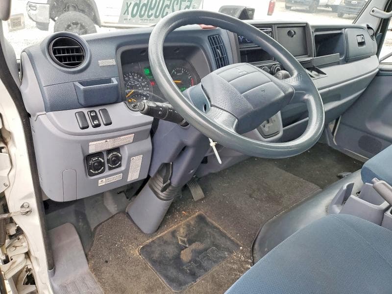 2017 MITSUBISHI FEC72S BOX TRUCK 8