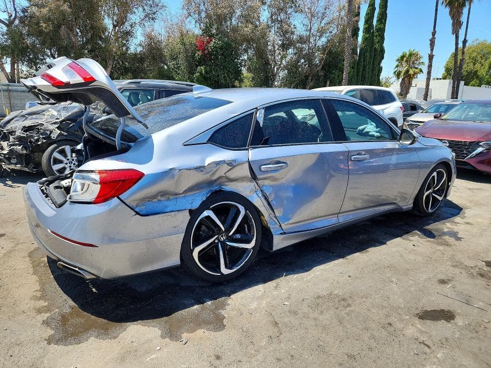 2018 HONDA ACCORD SPORT 3