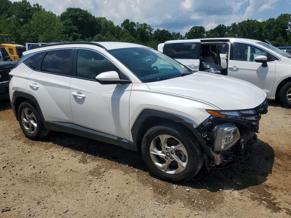 2024 HYUNDAI TUCSON SEL 4