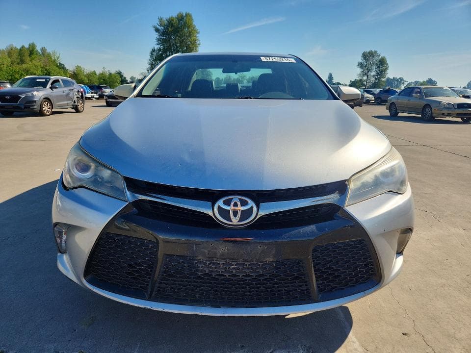 2017 TOYOTA CAMRY SE SE 5