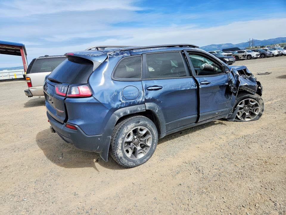 2019 JEEP CHEROKEE TRAILHAWK 3