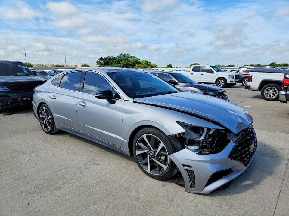 2023 HYUNDAI SONATA SEL PLUS 4