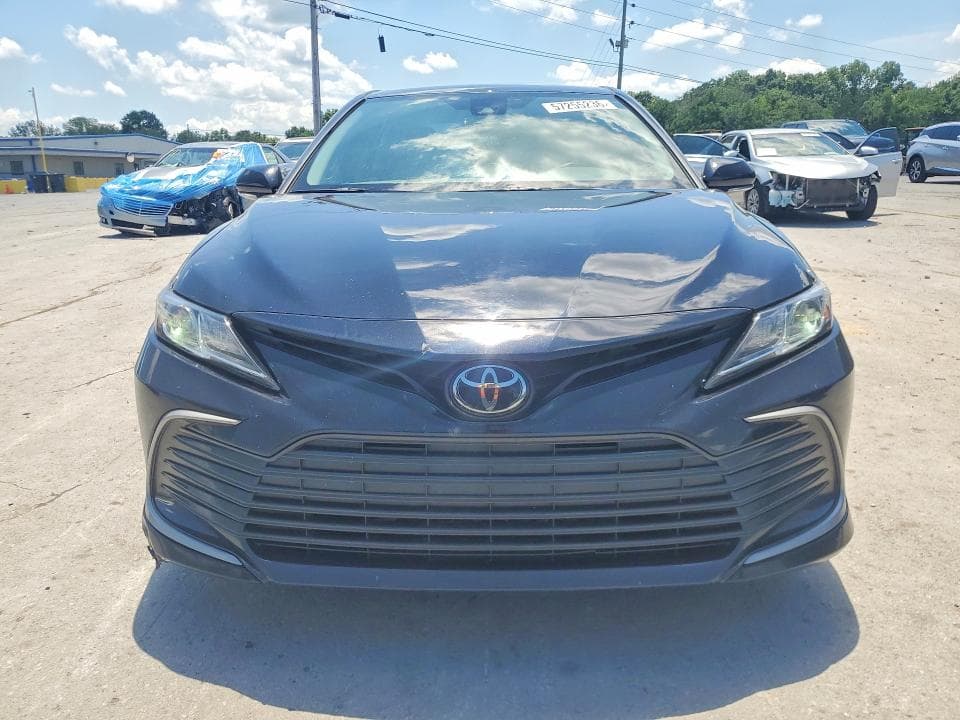 2021 TOYOTA CAMRY LE 5