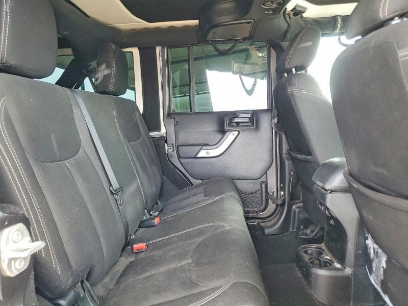 2017 JEEP WRANGLER UNLIMITED SAHARA 11
