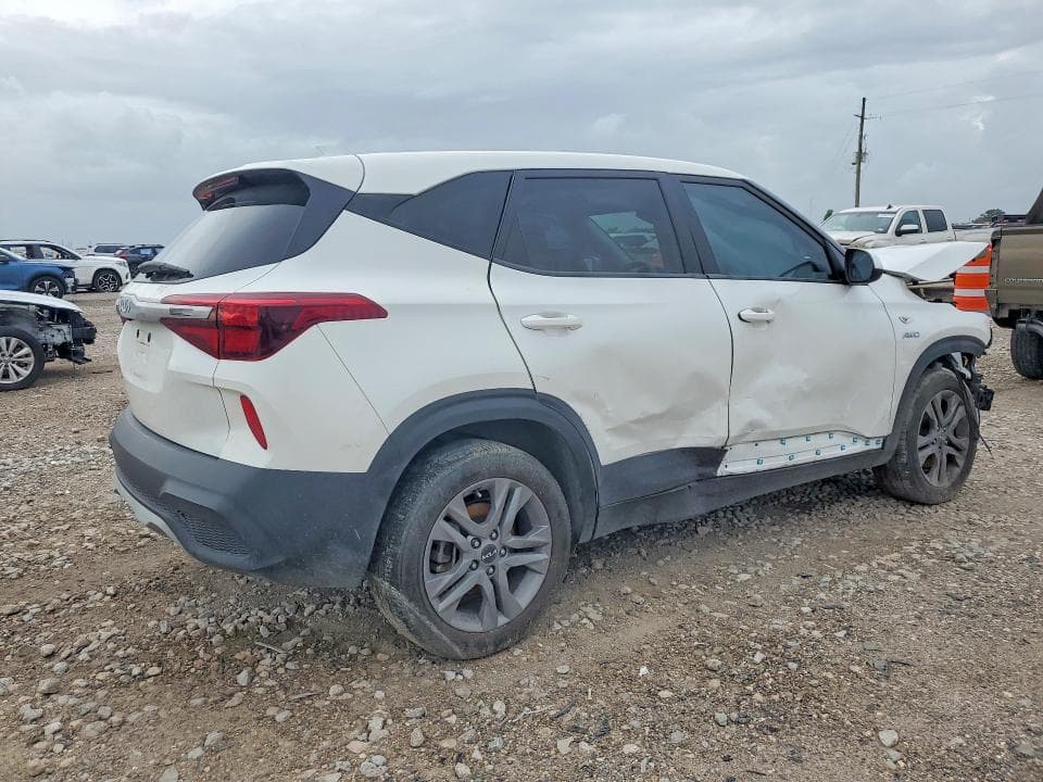 2023 KIA SELTOS LX LX 3