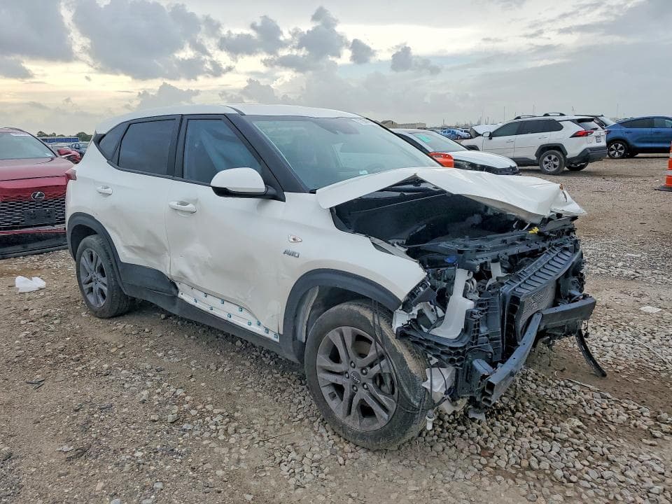 2023 KIA SELTOS LX LX 4