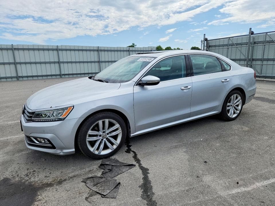 2018 VOLKSWAGEN PASSAT SE SE - 1