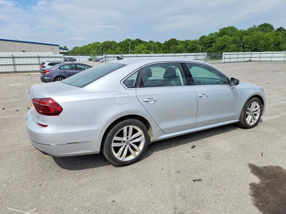 2018 VOLKSWAGEN PASSAT SE SE 3