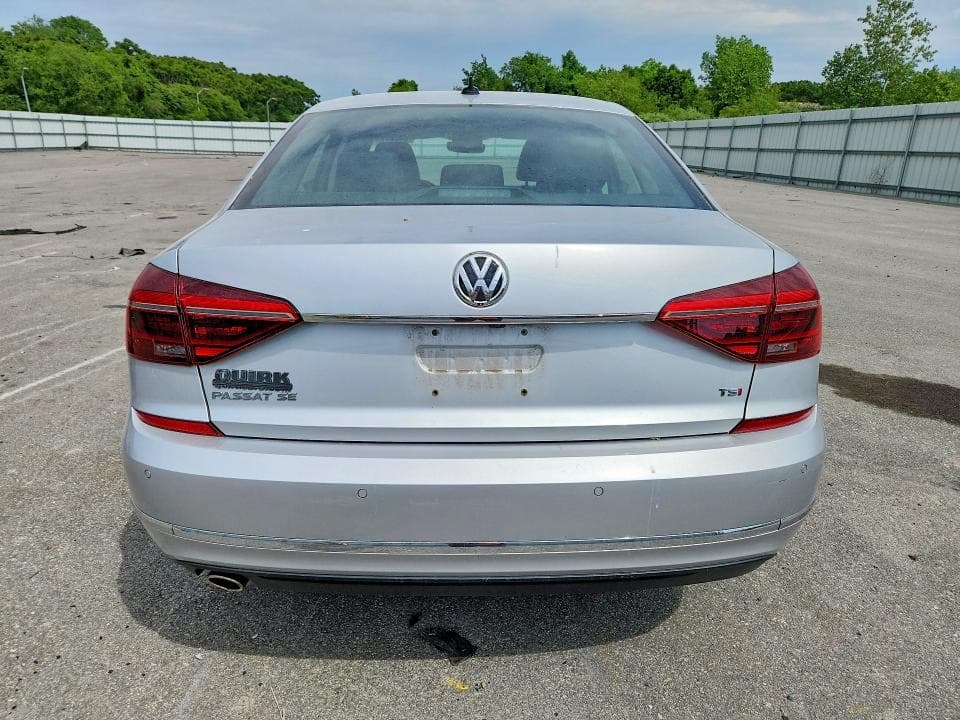 2018 VOLKSWAGEN PASSAT SE SE 6