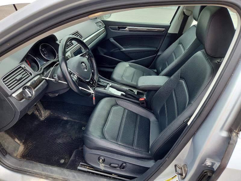 2018 VOLKSWAGEN PASSAT SE SE 7