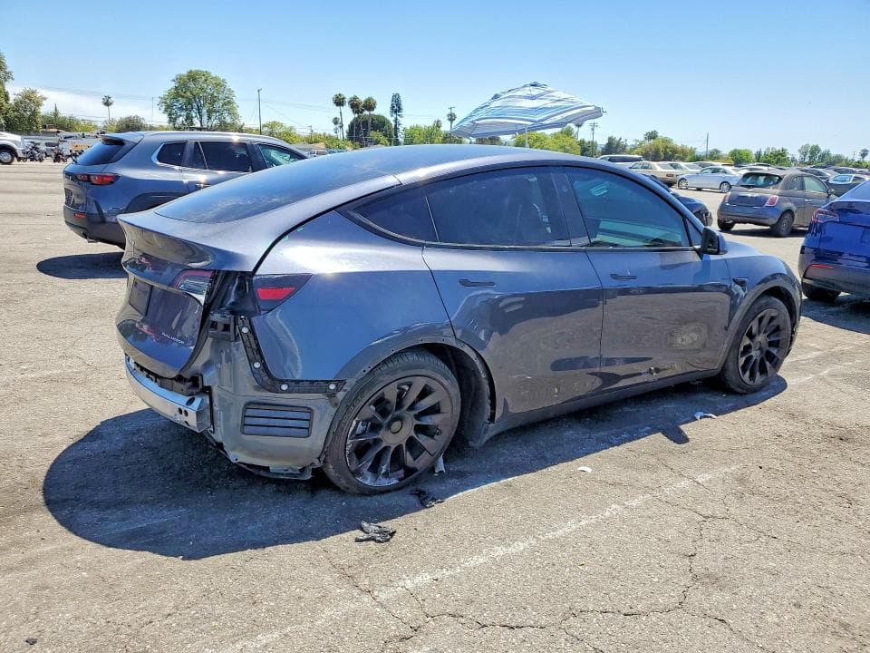 2023 TESLA MODEL Y 3