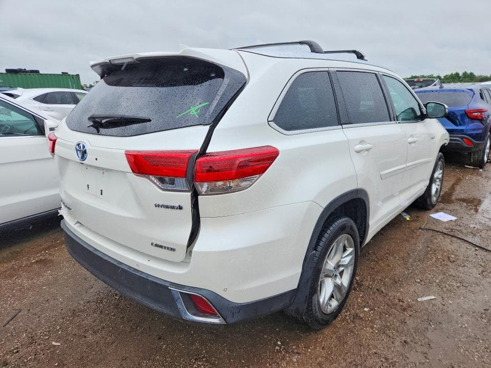 2019 TOYOTA HIGHLANDER HYBRID LIMITED 3