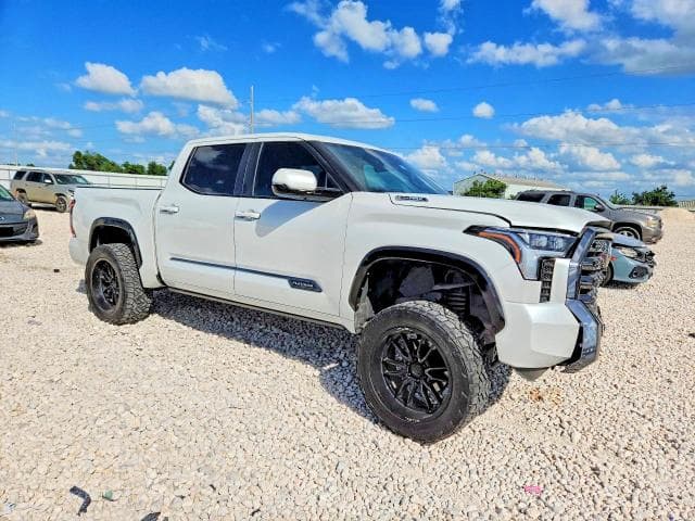 2025 TOYOTA TUNDRA PLATINUM HV 4
