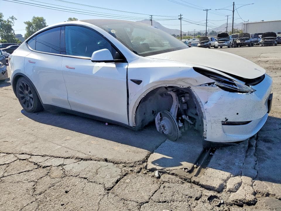 2021 TESLA MODEL Y 4