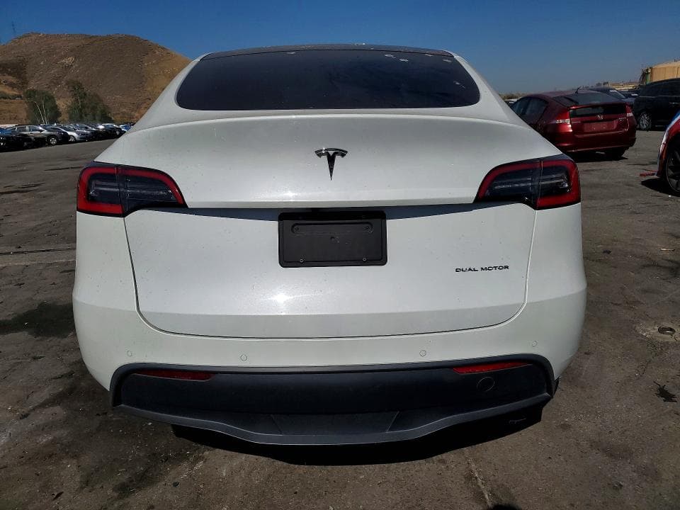 2021 TESLA MODEL Y 6