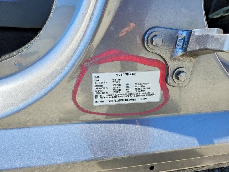 2026 TESLA MODEL Y 12