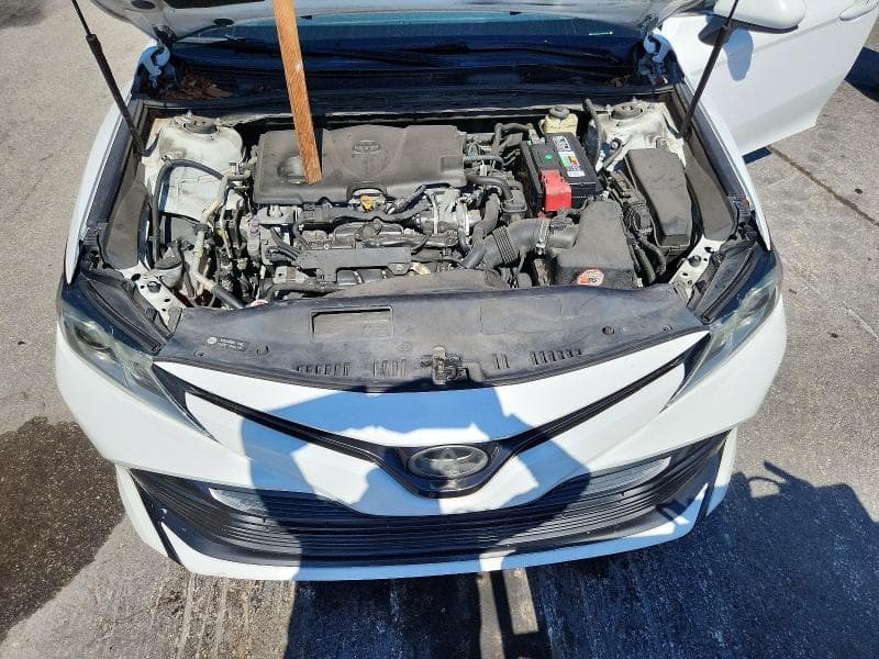 2018 TOYOTA CAMRY LE LE 12