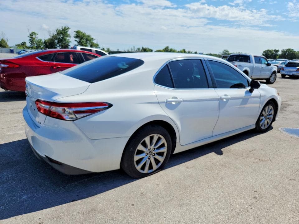 2018 TOYOTA CAMRY LE LE 4