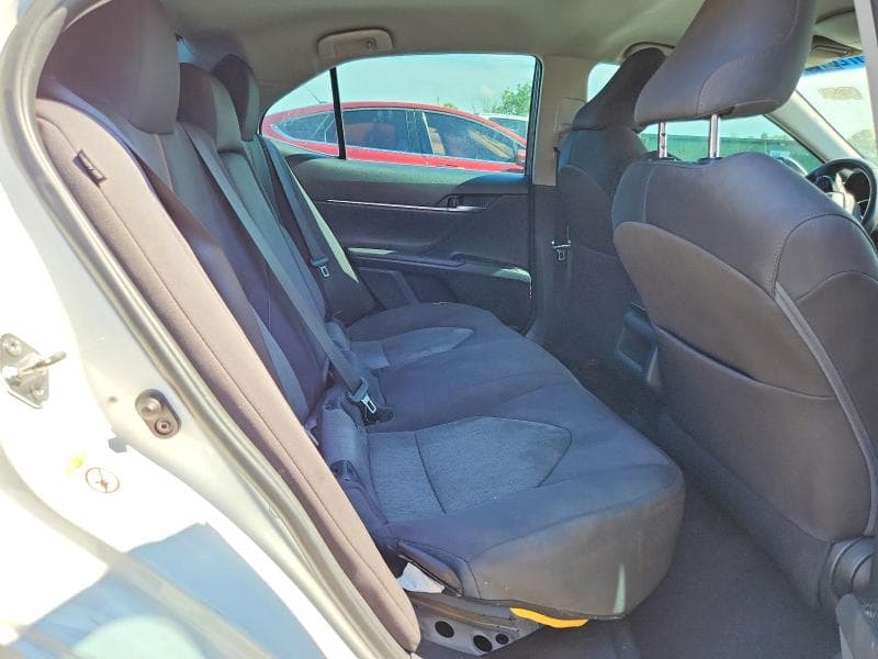 2018 TOYOTA CAMRY LE LE 11