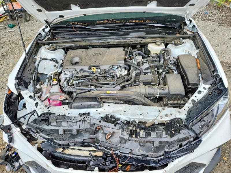 2025 TOYOTA CAMRY SE 11