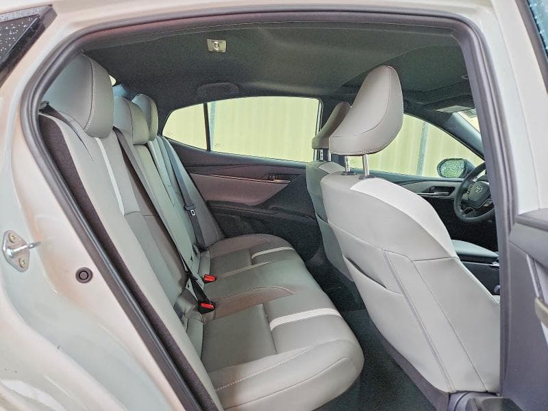 2025 TOYOTA CAMRY SE 10